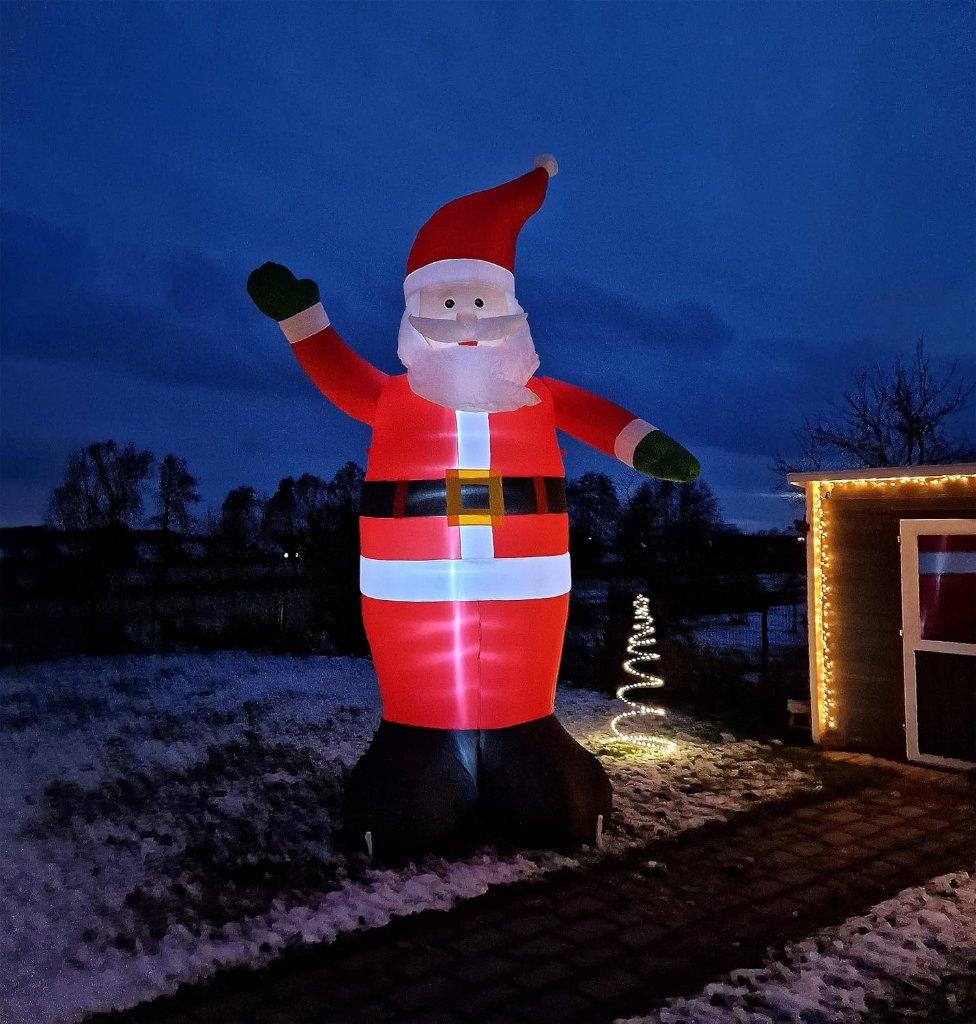 Enorme Kerstman, Zelfopblazend, Met Ledverlichting, 400 cm., Ophalen of Verzenden, Nieuw