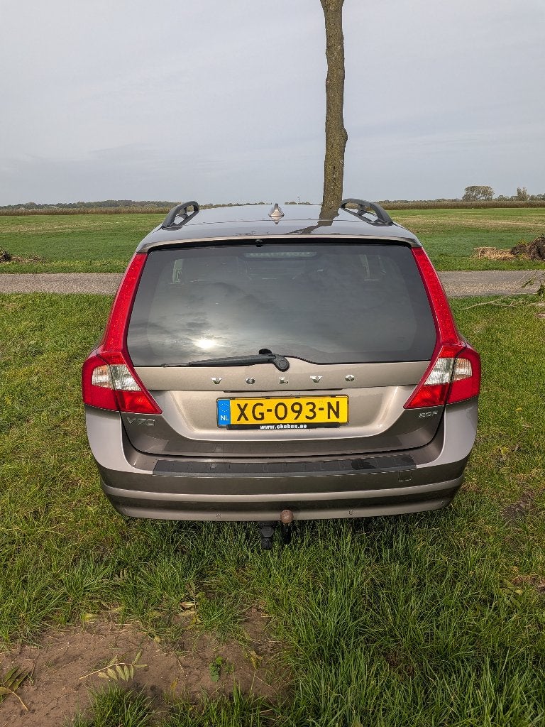 Volvo V70 2.0 2008 Bruin, Auto's, Voorwielaandrijving, 145 pk, 1487 kg, Zwart