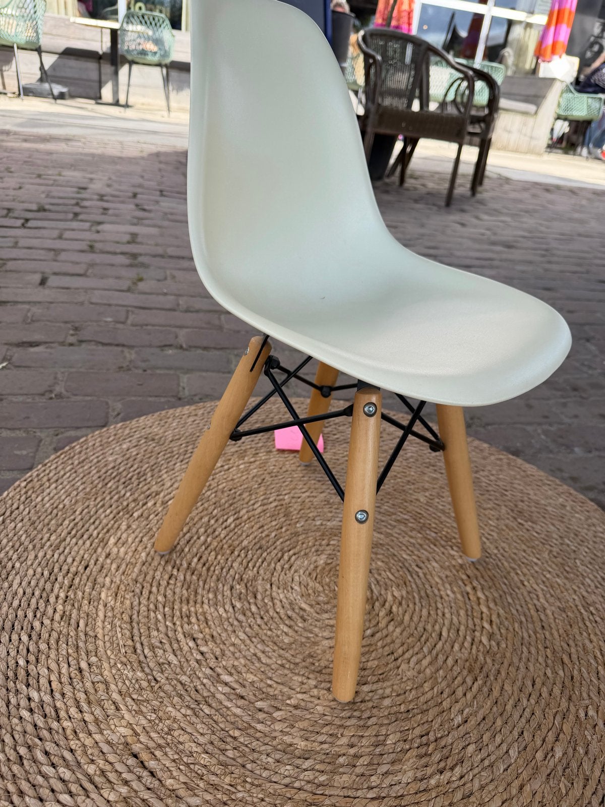 Vitra Eames stijl kinderstoel, Ophalen of Verzenden, Gebruikt, Overige typen, Aanschuifbaar