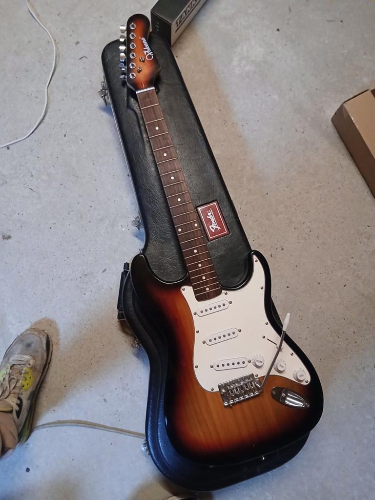 Volcano stratocaster, Ophalen of Verzenden, Gebruikt