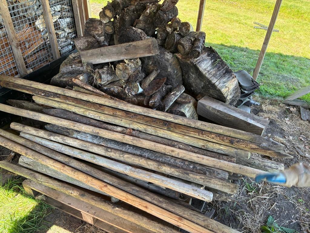 Diverse houtblokken en stammen voor brandhout, Tuin en Terras, Haardhout, 3 tot 6 m³, Ophalen, Overige houtsoorten, Blokken
