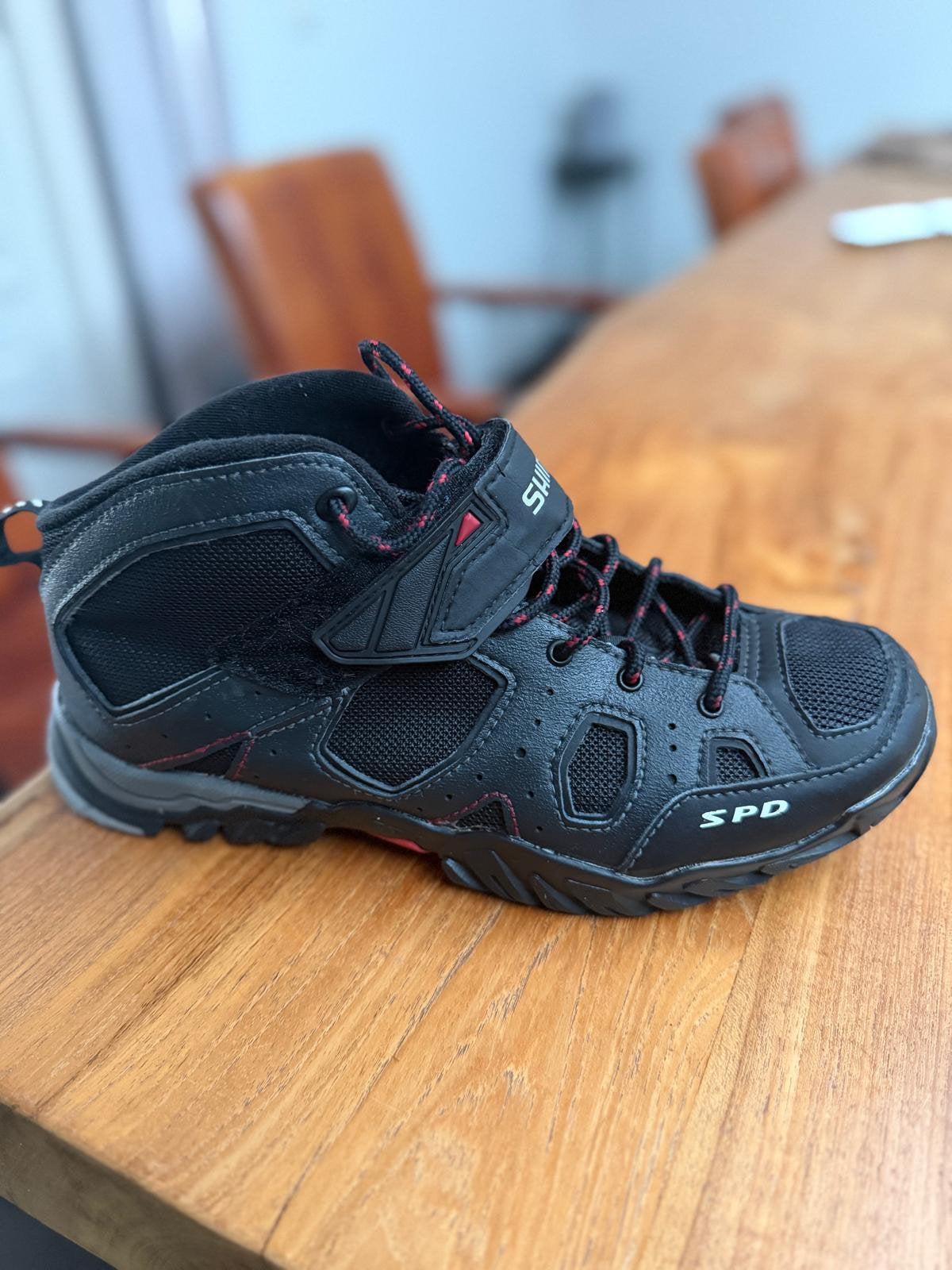 Mountainbike schoenen Shimano spd maat 43, Ophalen of Verzenden, Zo goed als nieuw, Schoenen