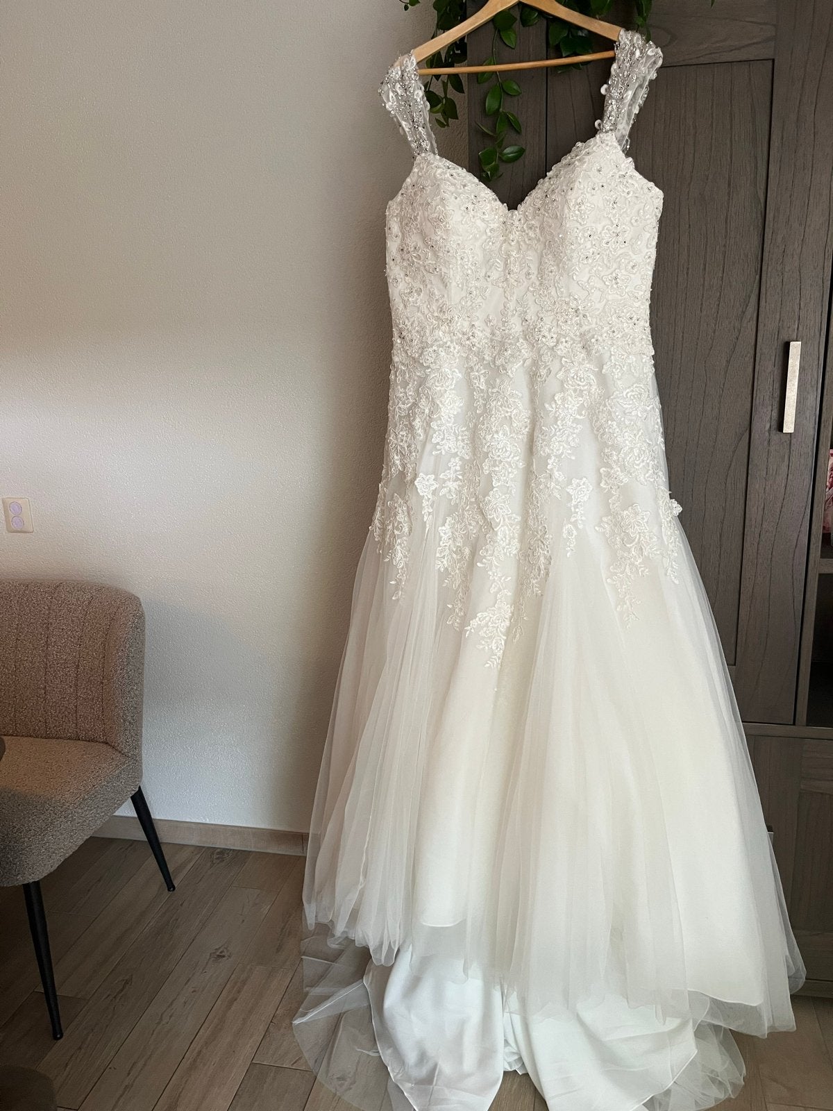 Nieuwe Morilee trouwjurk, maat 48, met kant en glitters, Kleding | Dames, Trouwkleding en Trouwaccessoires, Ophalen of Verzenden