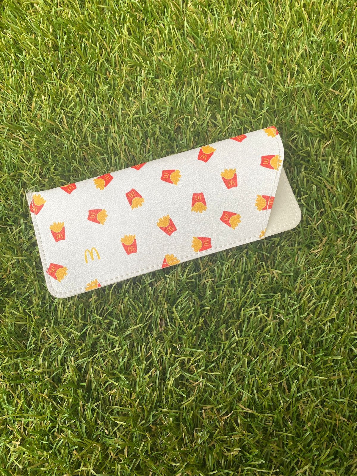 Brillenhoes mac donalds, Ophalen of Verzenden, Zo goed als nieuw, Leesbril, Overige merken