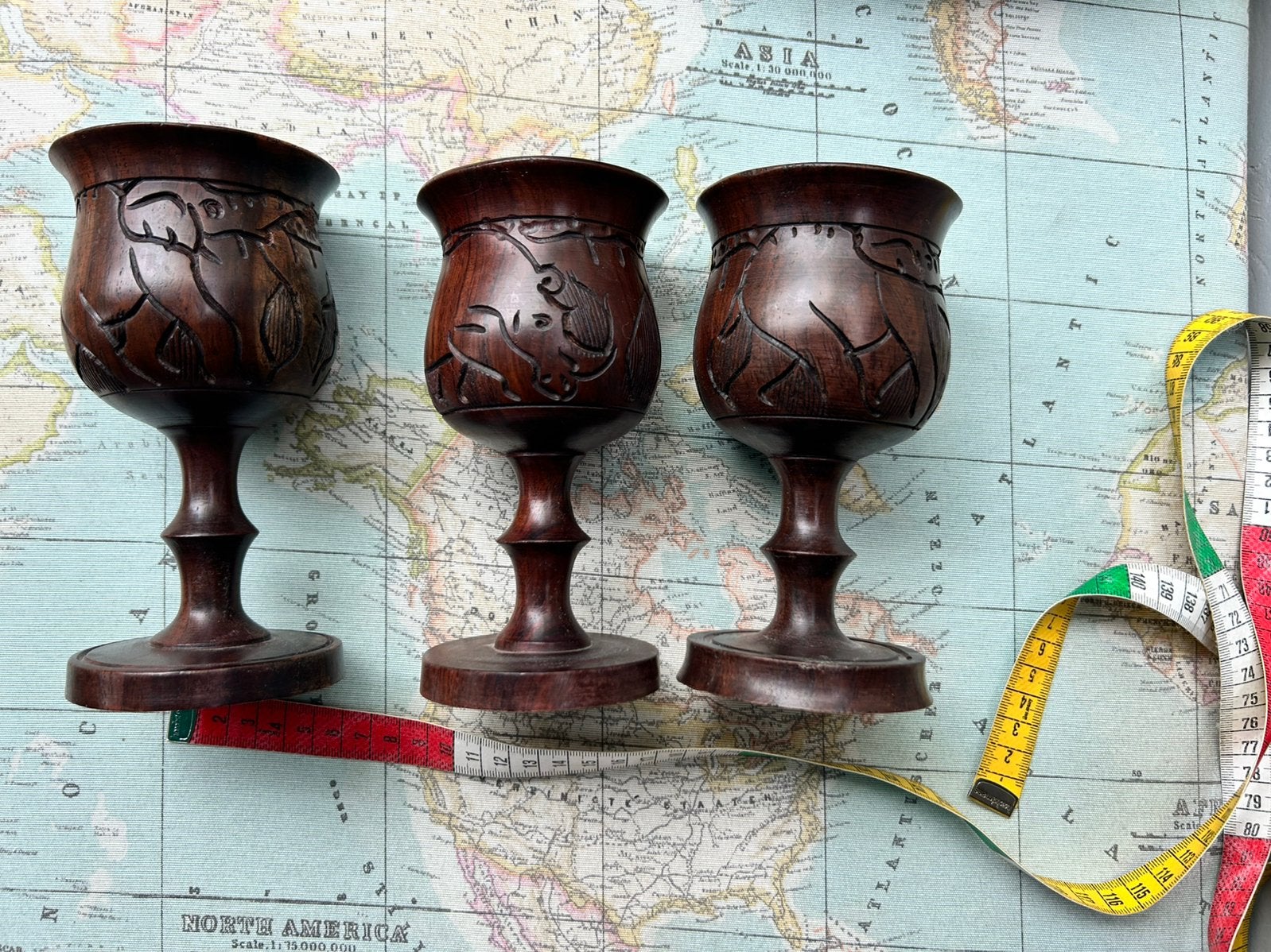 3 Donker Houten Afrikaanse Bekers, Ophalen of Verzenden, Overige typen