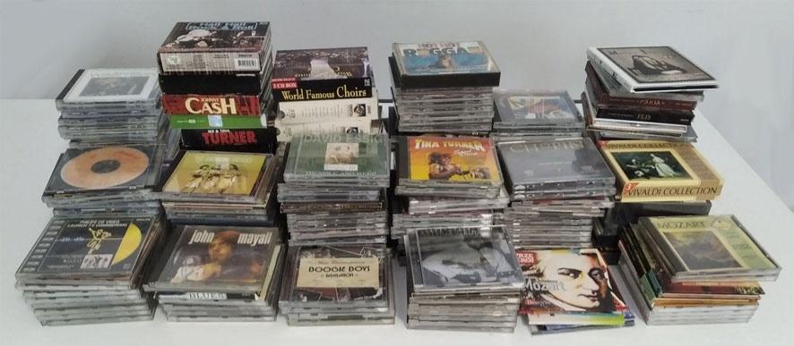 274 CD's, Ophalen, Zo goed als nieuw