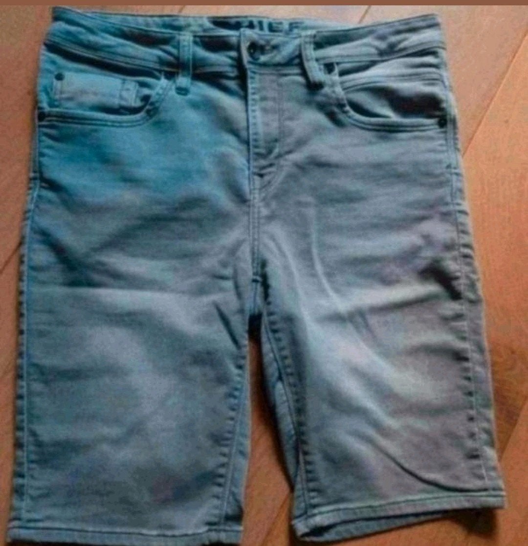 Chief short Jeans, grijs, Maat M (=W31), zgan! RobShort, Chief, W32 (confectie 46) of kleiner, Ophalen of Verzenden, Zo goed als nieuw