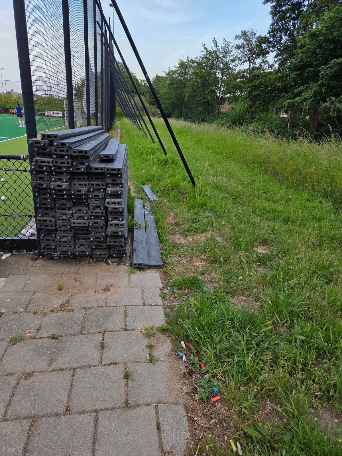 Kantplanken slagplank voor hockeyveld sportveld, Ophalen, Gebruikt
