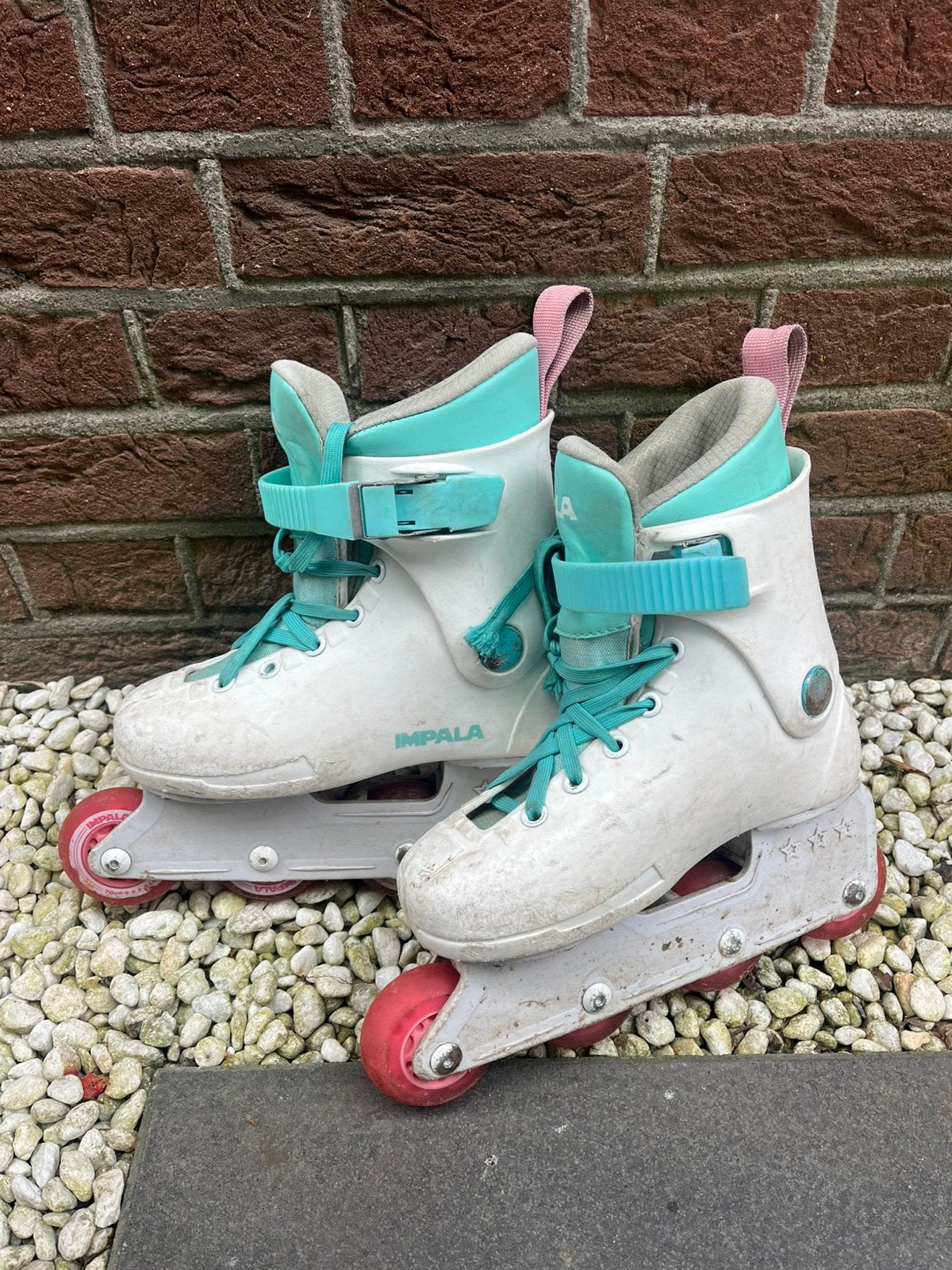 Impala skates wit met mintgroen en roze wielen maat 35, Overige merken, Gebruikt, Ophalen of Verzenden, Inline skates 4 wielen