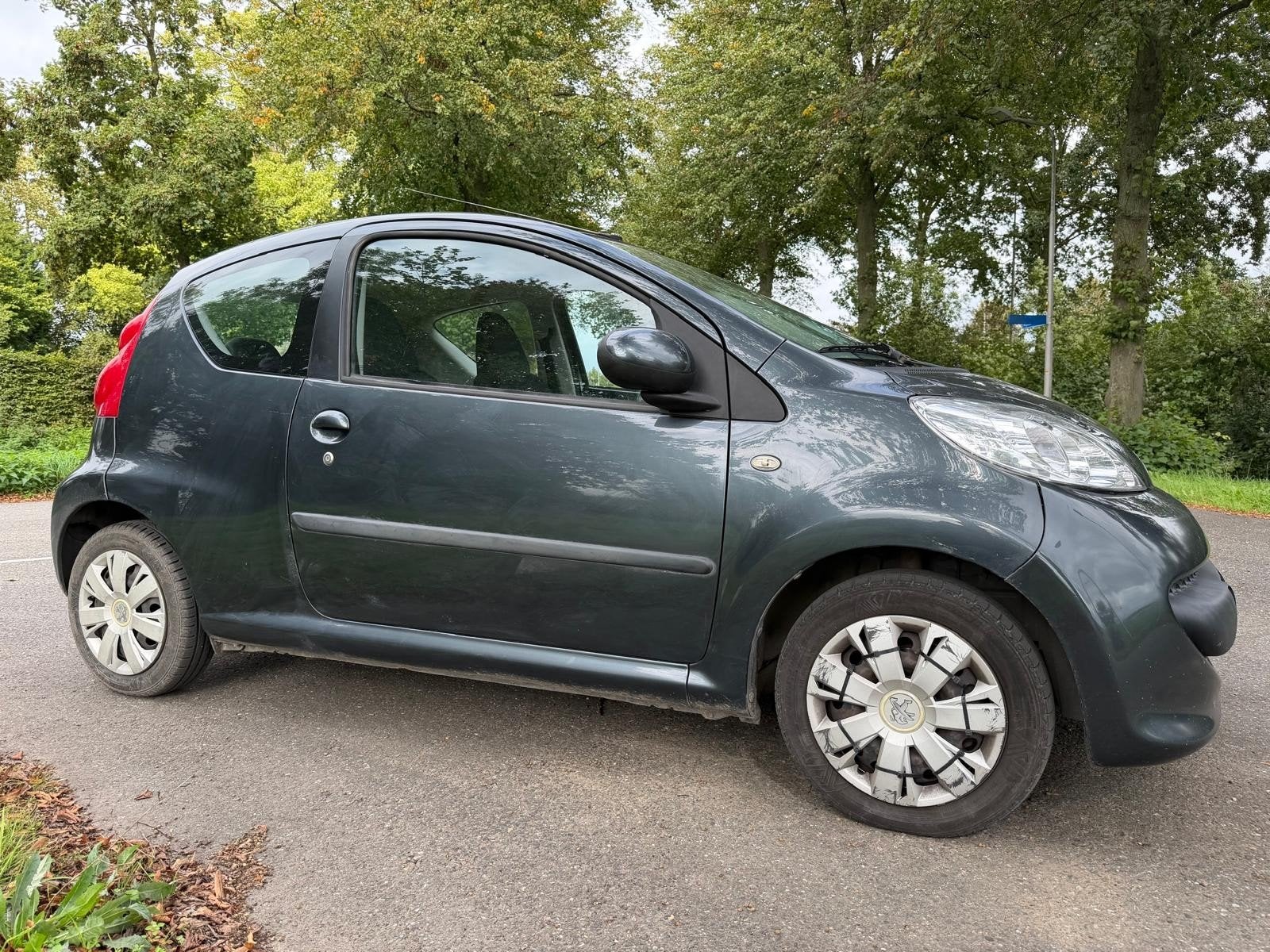 Peugeot 107 1.0 2008 126.300 km Airco APK 03-2027 Schade, Auto's, Zwart, 4 stoelen, 68 pk, Handgeschakeld