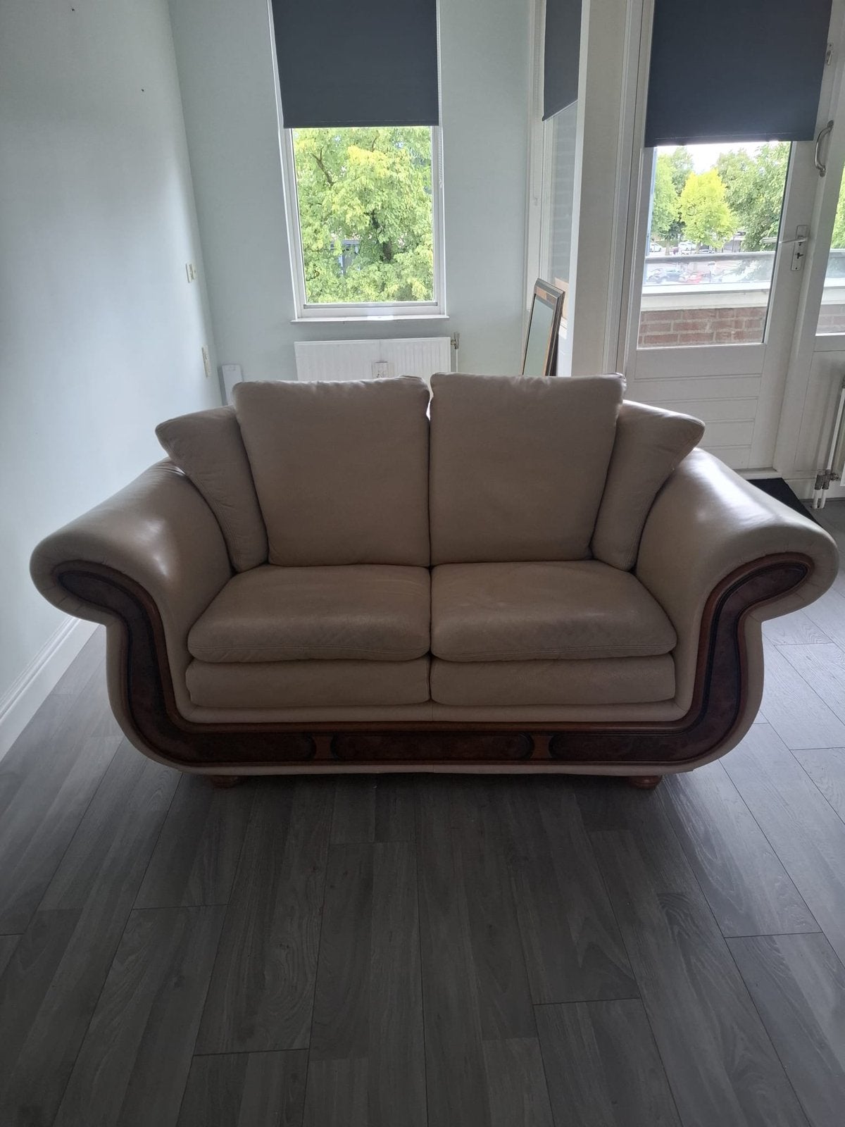 Gratis ophalen 2 zits bank, Huis en Inrichting, Banken | Sofa's en Chaises Longues, Ophalen, 150 tot 200 cm, Tweepersoons, Zo goed als nieuw