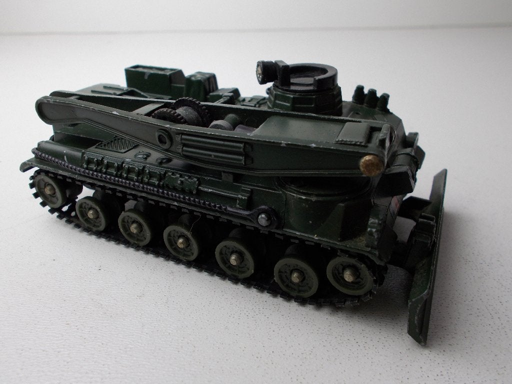 1977 Corgi Toys 908 AMX 30D RECOVERY TANK + Rupsbanden!, Ophalen of Verzenden, Zo goed als nieuw, Bus of Vrachtwagen, Corgi