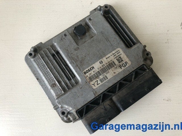 Computer motormanagement bosch 0281011914 Opel Vectra C 1.9, Gebruikt, Opel, Ophalen of Verzenden, Opel