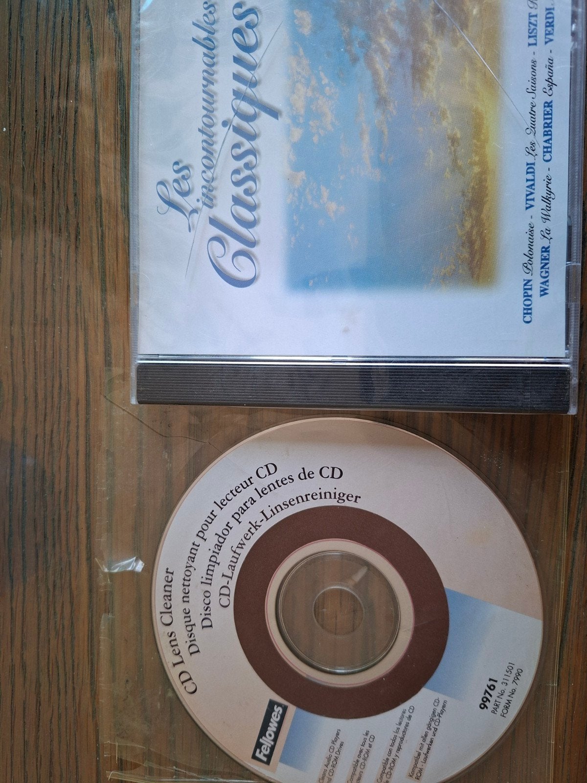 Les Incontournables Classiques CD + Fellowes CD Lens Cleaner, Ophalen of Verzenden