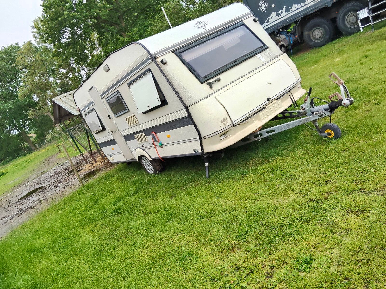Hobby festival caravan, Hobby, 750 - 1000 kg, Particulier, Hefbed