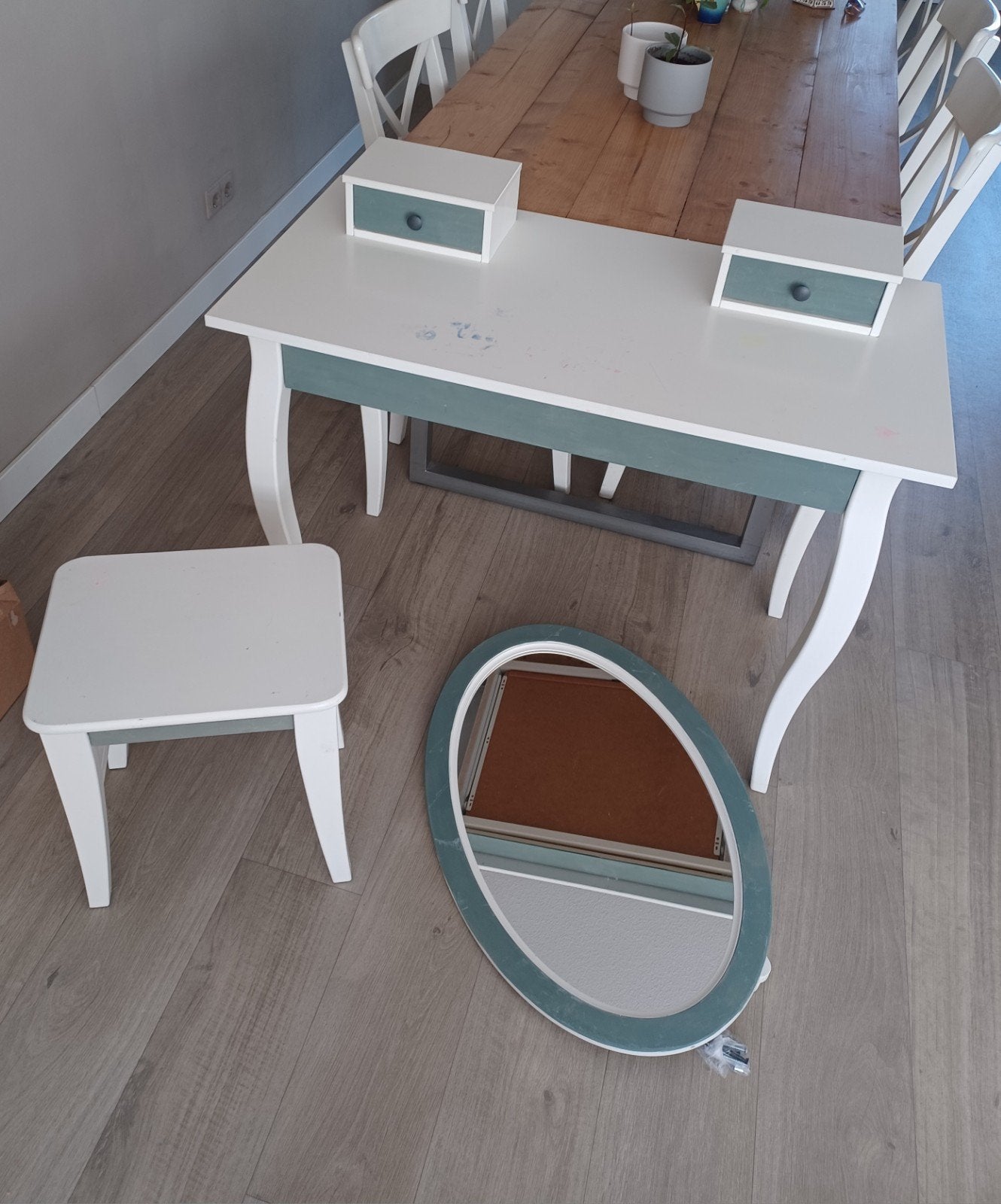 Hemnes toilettafel met spiegel en krukje, Ophalen, Gebruikt, 50 tot 100 cm, Minder dan 100 cm
