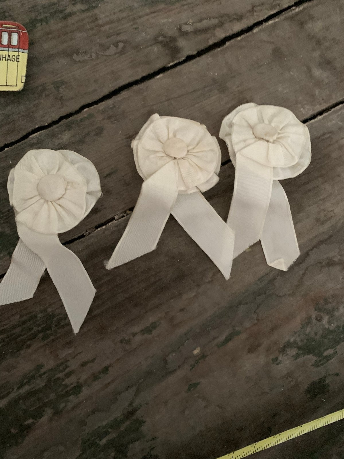Set van 3 vintage zijden stoffen bloemen met linten, Ophalen of Verzenden