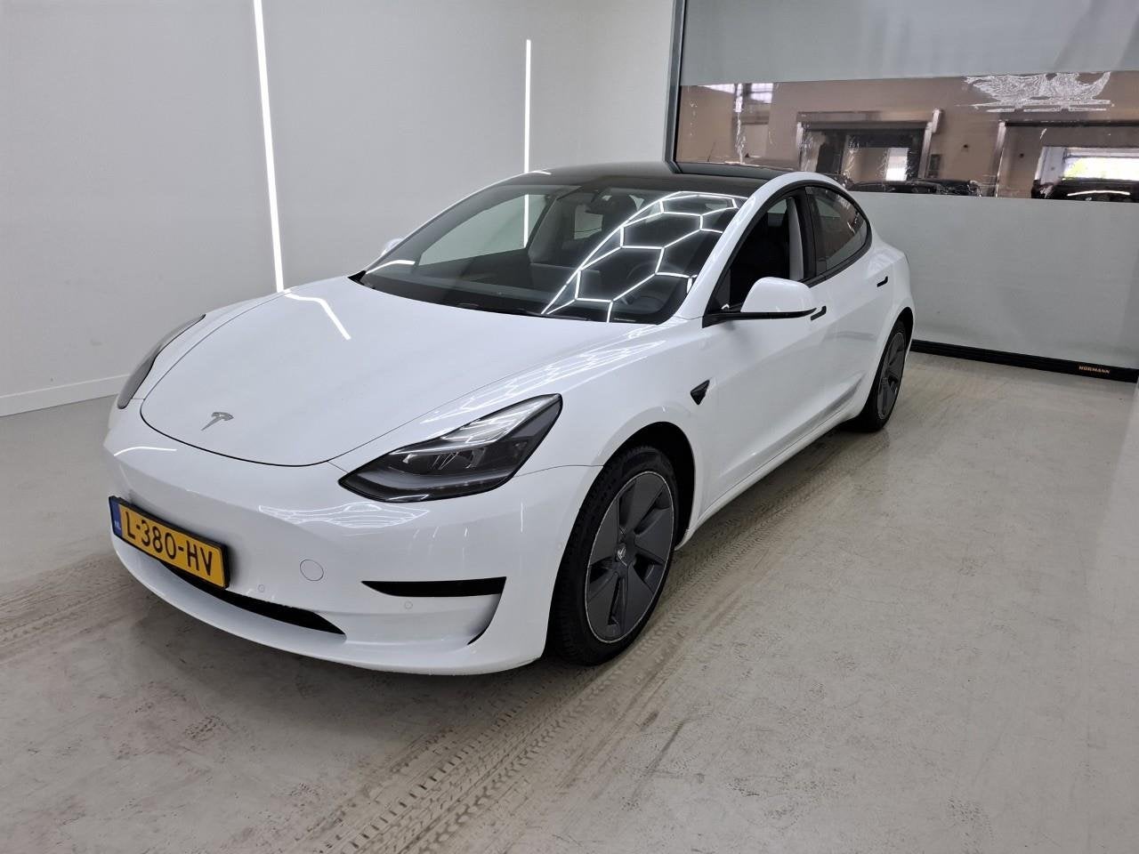 Tesla Model 3 Standard RWD Plus 90.2% SoH FACELIFT [ ENHANCE, Auto's, Tesla, Automaat, Achterwielaandrijving, Gebruikt, Zwart
