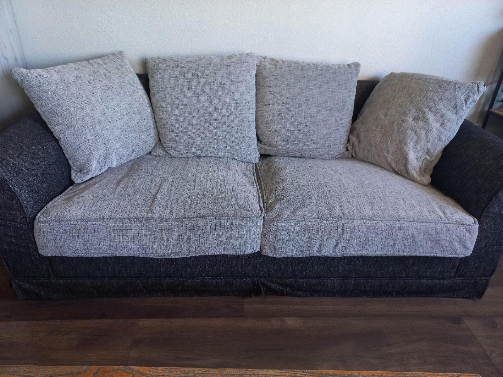 Grote 2-zits bank, grijs/antraciet, gratis afhalen, Ophalen, 100 tot 125 cm, Tweepersoons, Zo goed als nieuw