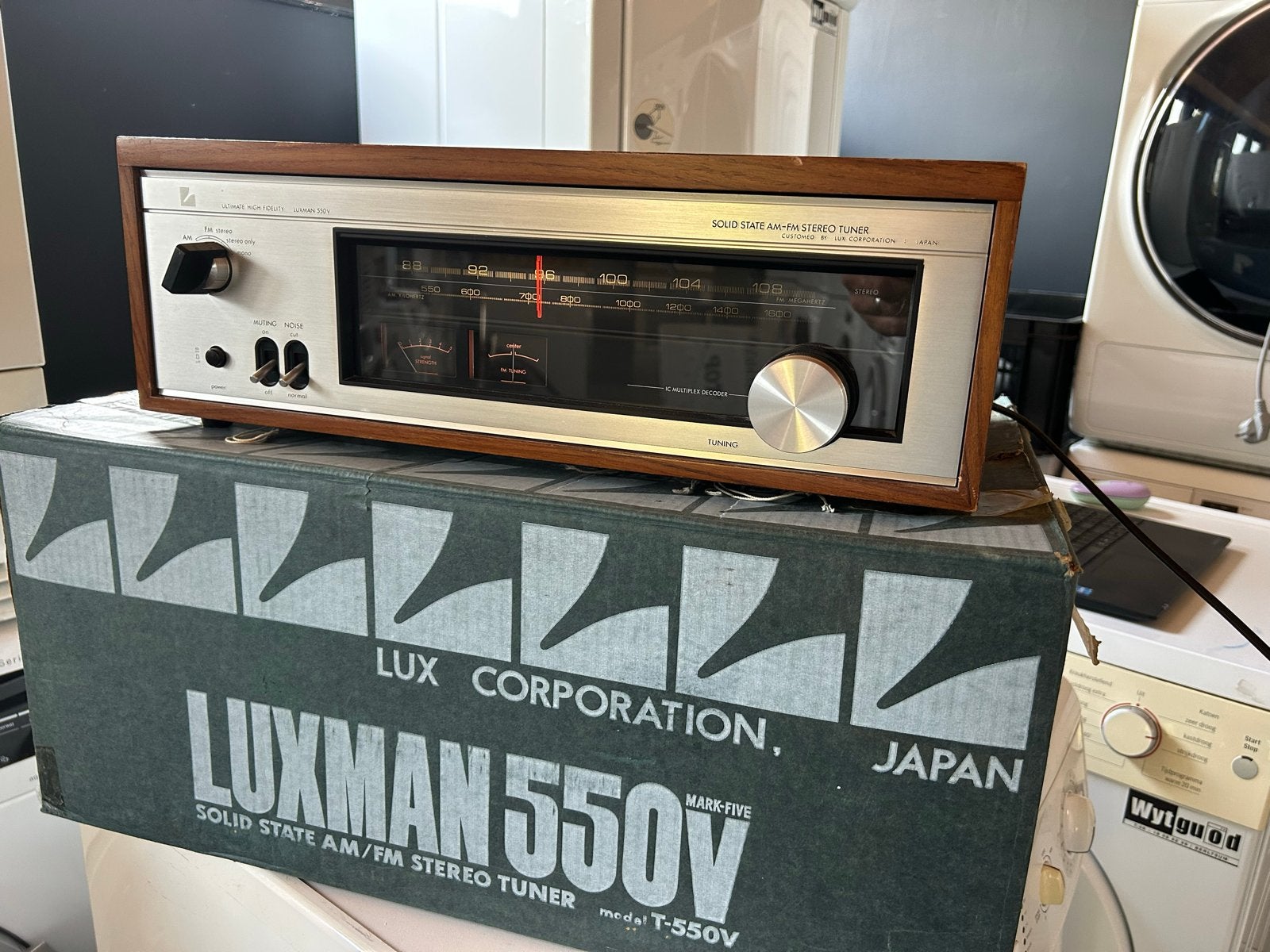 Luxman 550V Solid State AM/FM Stereo Tuner - Vintage Hifi, Q, W, Q, Ophalen of Verzenden