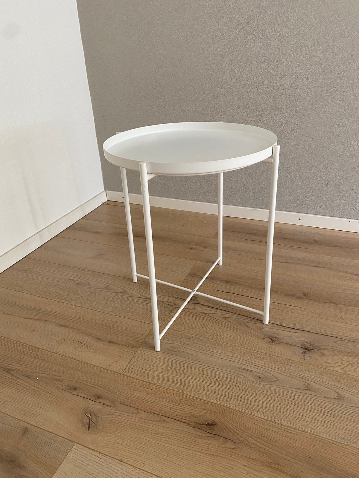 Nachtkastje van ikea, Ophalen, Zo goed als nieuw, Minder dan 45 cm, 55 tot 70 cm
