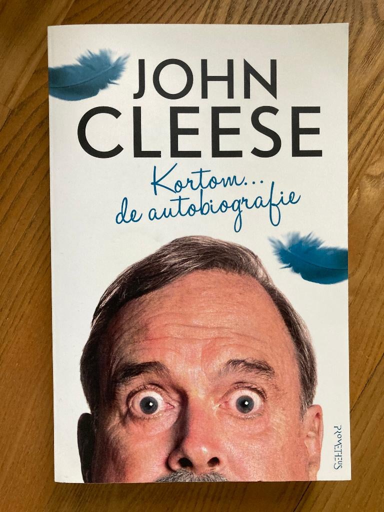 Boek Kortom… de autobiografie - John Cleese, Ophalen of Verzenden, Zo goed als nieuw, Film, Tv en Media