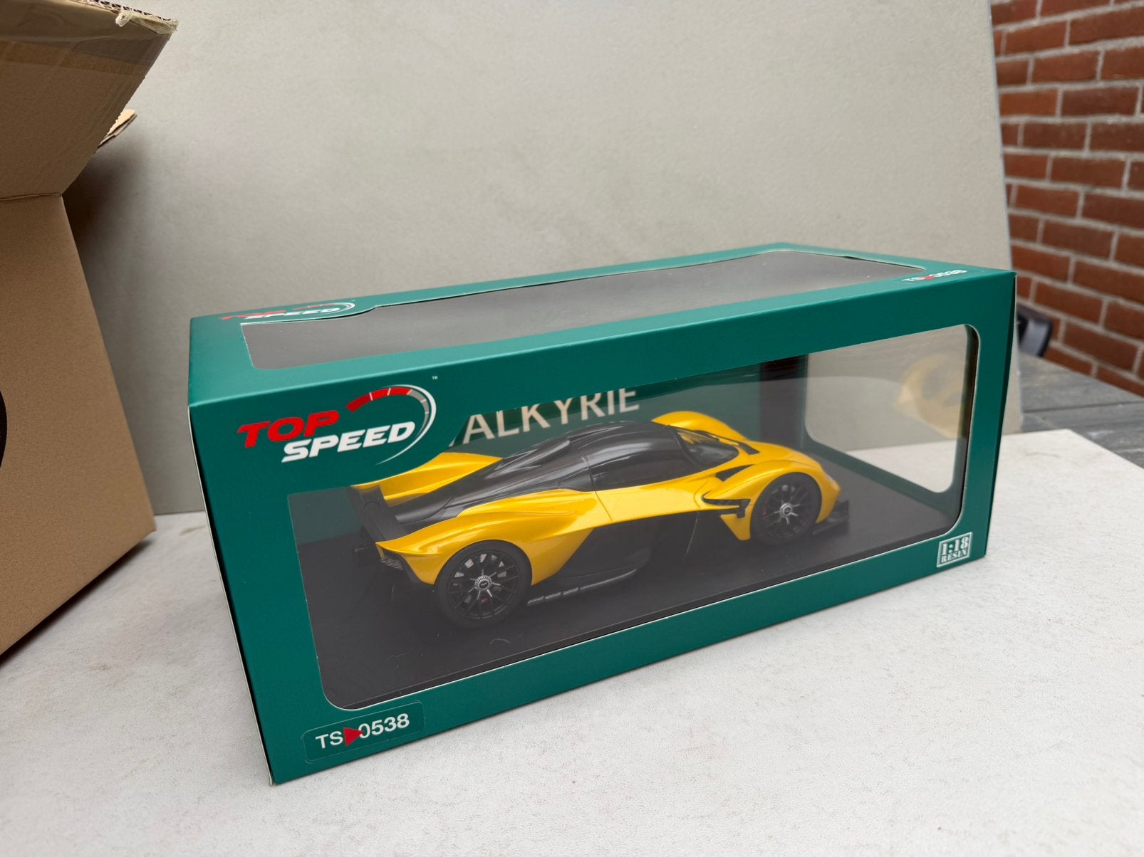 1/18 TOPSPEED ASTON MARTIN VALKYRIE, Hobby en Vrije tijd, Modelauto's | 1:18, Ophalen of Verzenden, Nieuw, Auto, Overige merken