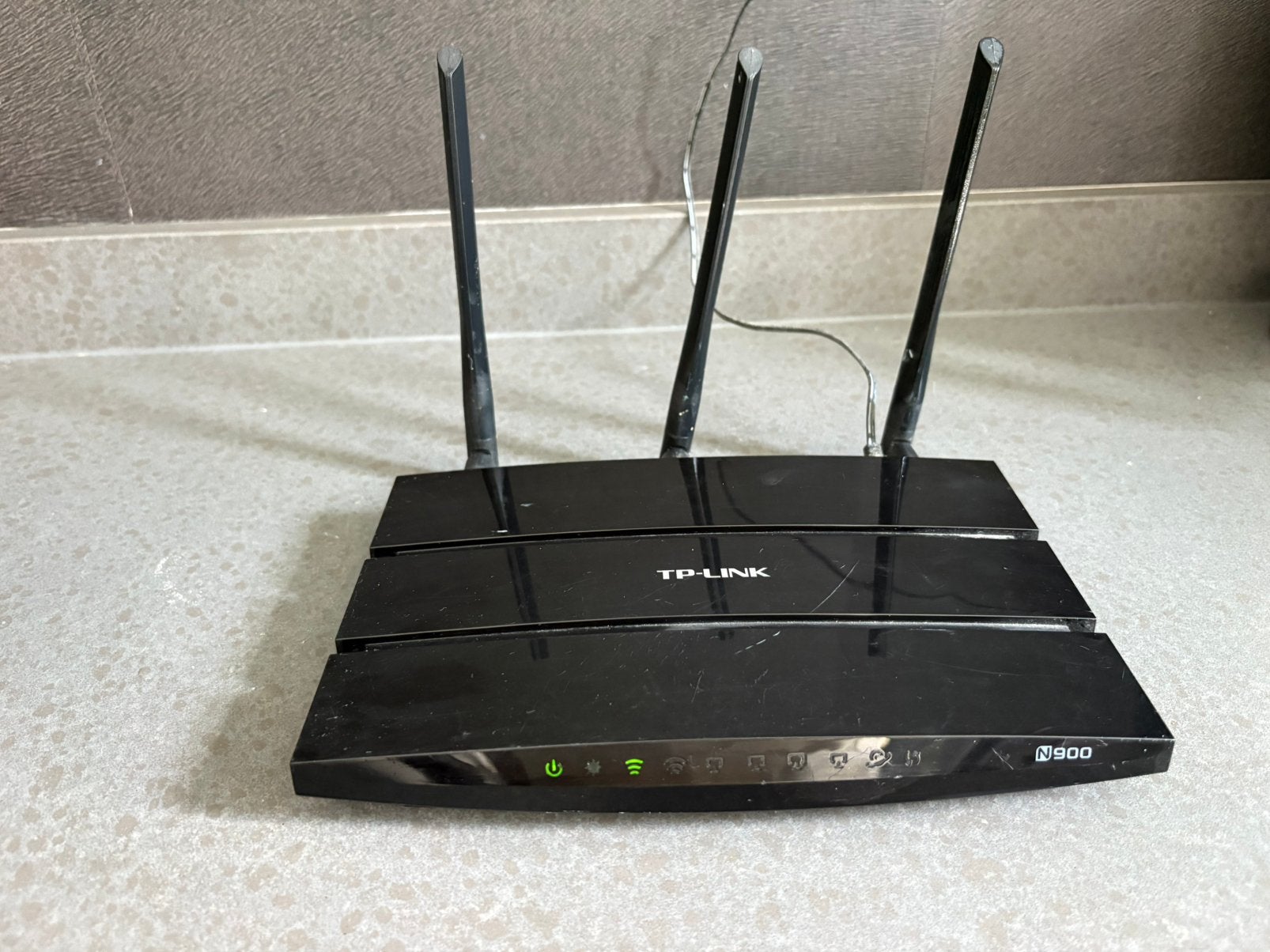 Tp link wireless gigabit router, Ophalen of Verzenden, Gebruikt, Router
