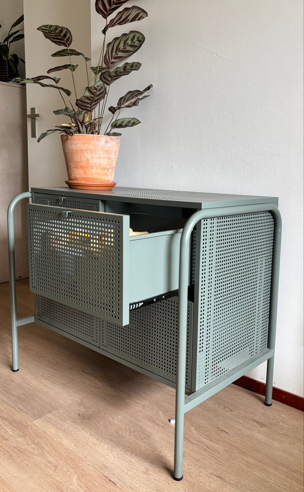 IKEA LIXHULT Kastje met lades en deuren, groen, Ophalen, Gebruikt, 50 tot 100 cm, Metaal