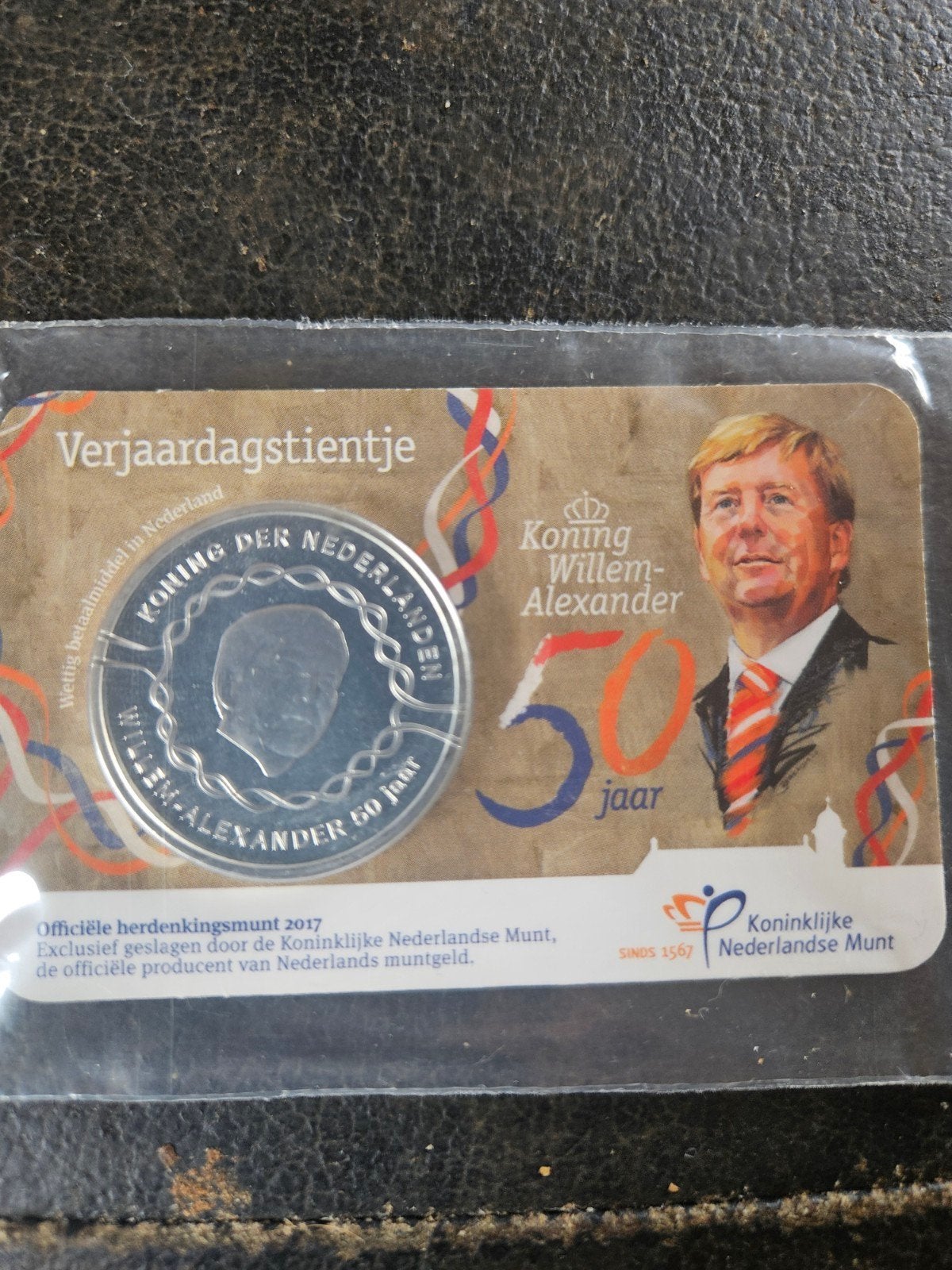 Verzilverde €10 munt Koning Willem-Alexander 50 jaar, Postzegels en Munten, Munten | Nederland, Koningin Beatrix, Zilver, Euro's