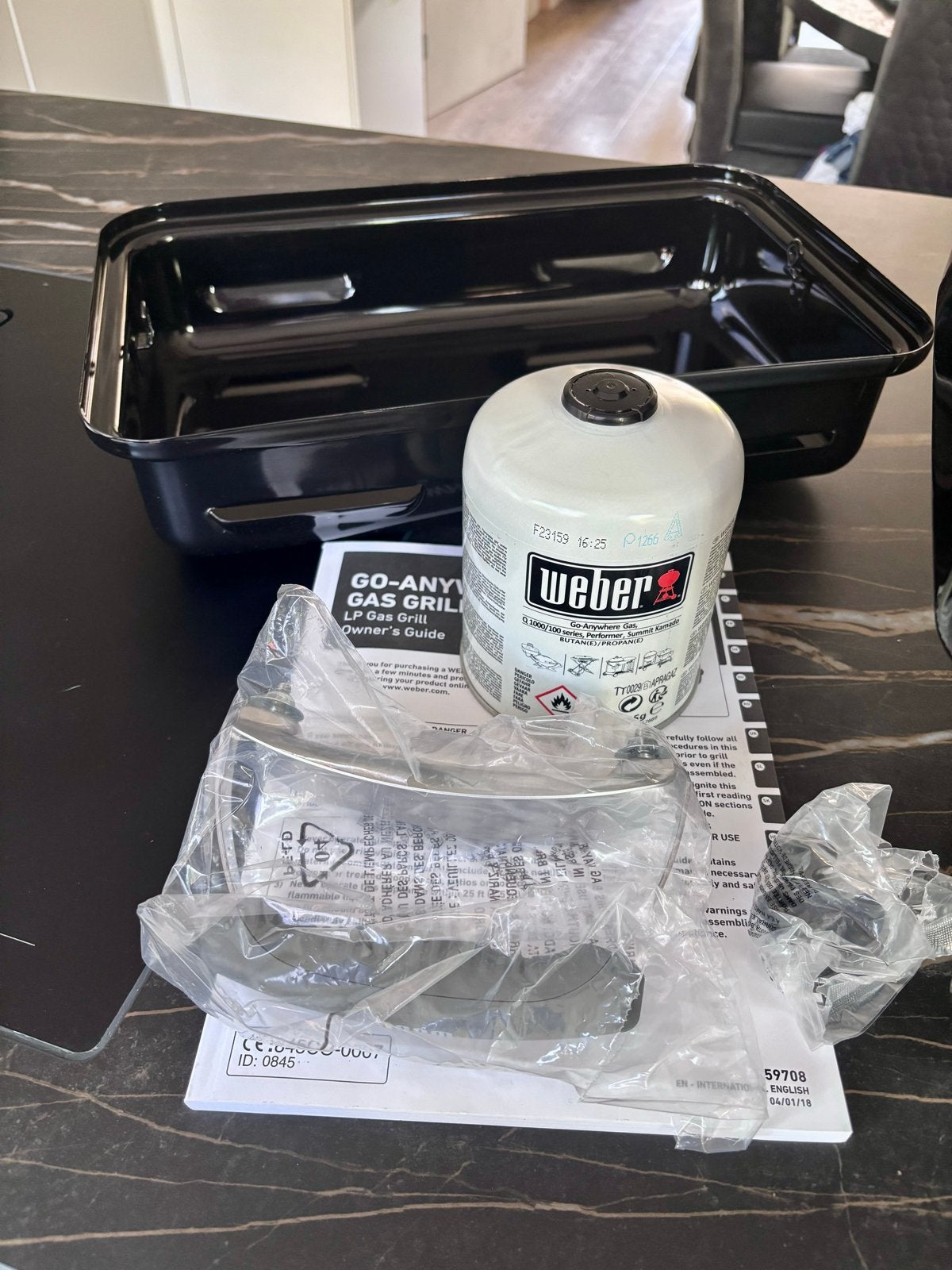 Weber Go-Anywhere gasbarbecue - Zo goed als nieuw, Tuin en Terras, Ophalen, Zo goed als nieuw