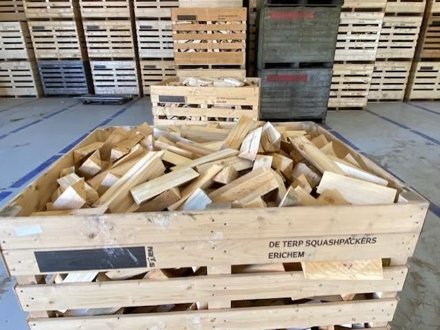 grenen haardhout €40/Kuub, 6 m³ of meer, Ophalen, Overige houtsoorten, Blokken