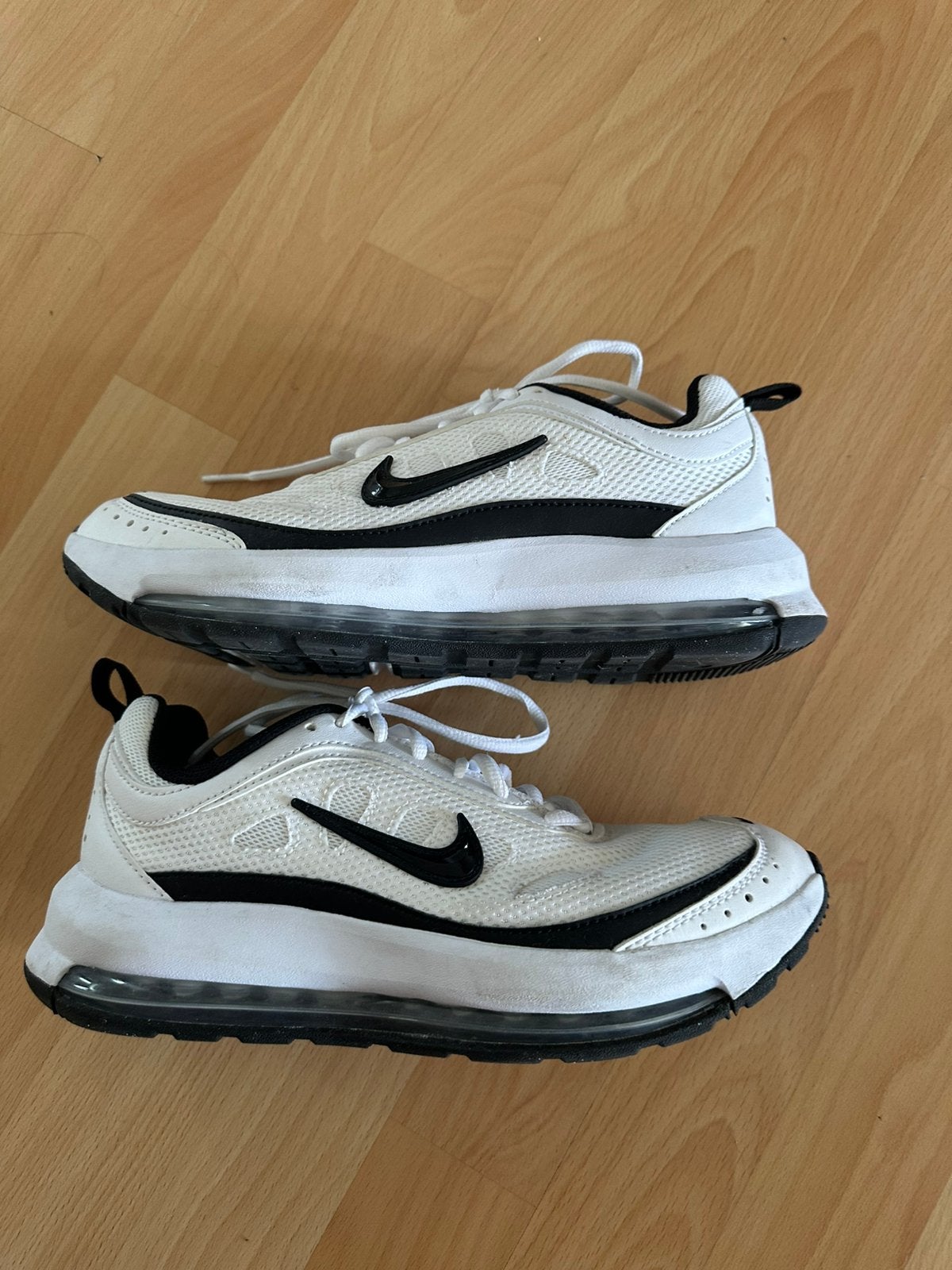 Nike airmax  dames sneakers maat 39 nauwlijks gedragen, Ophalen of Verzenden, Sneakers of Gympen