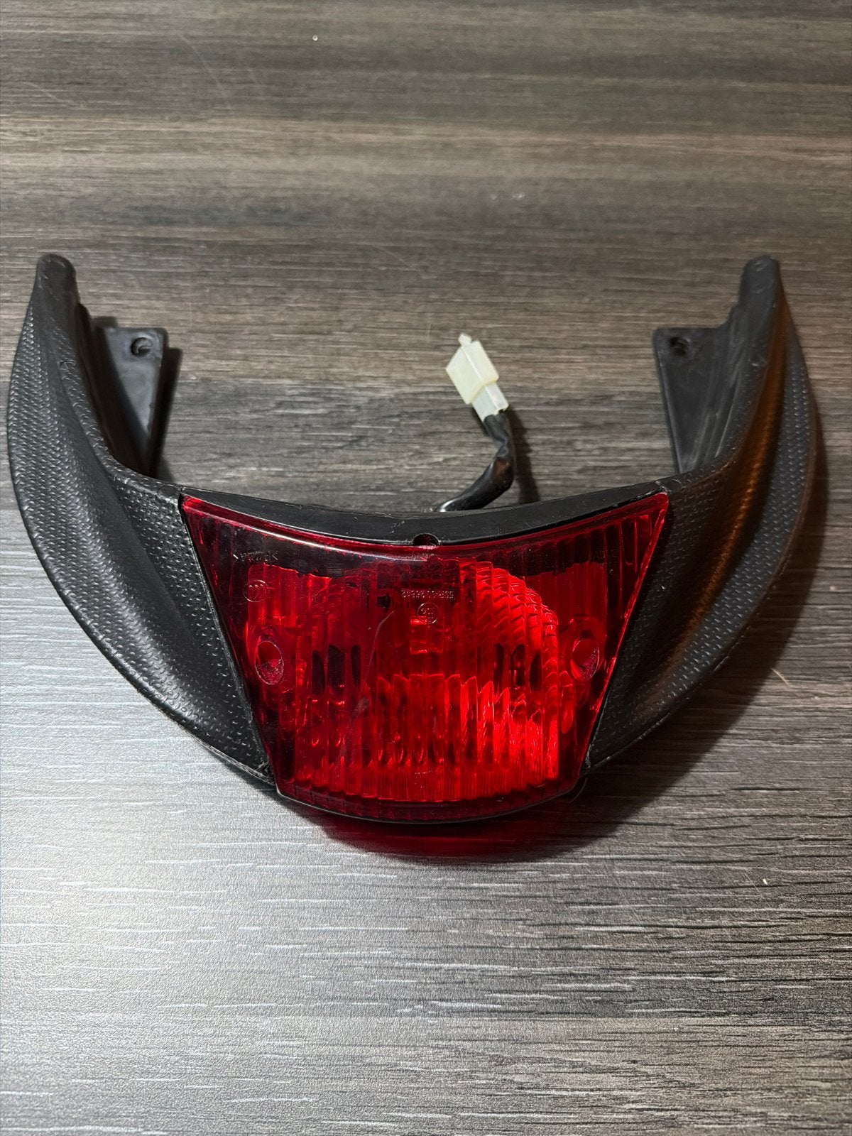 Originele achterlamp en spoiler 2020 Piaggio Zip, Ophalen, Gebruikt, Overige typen, Piaggio