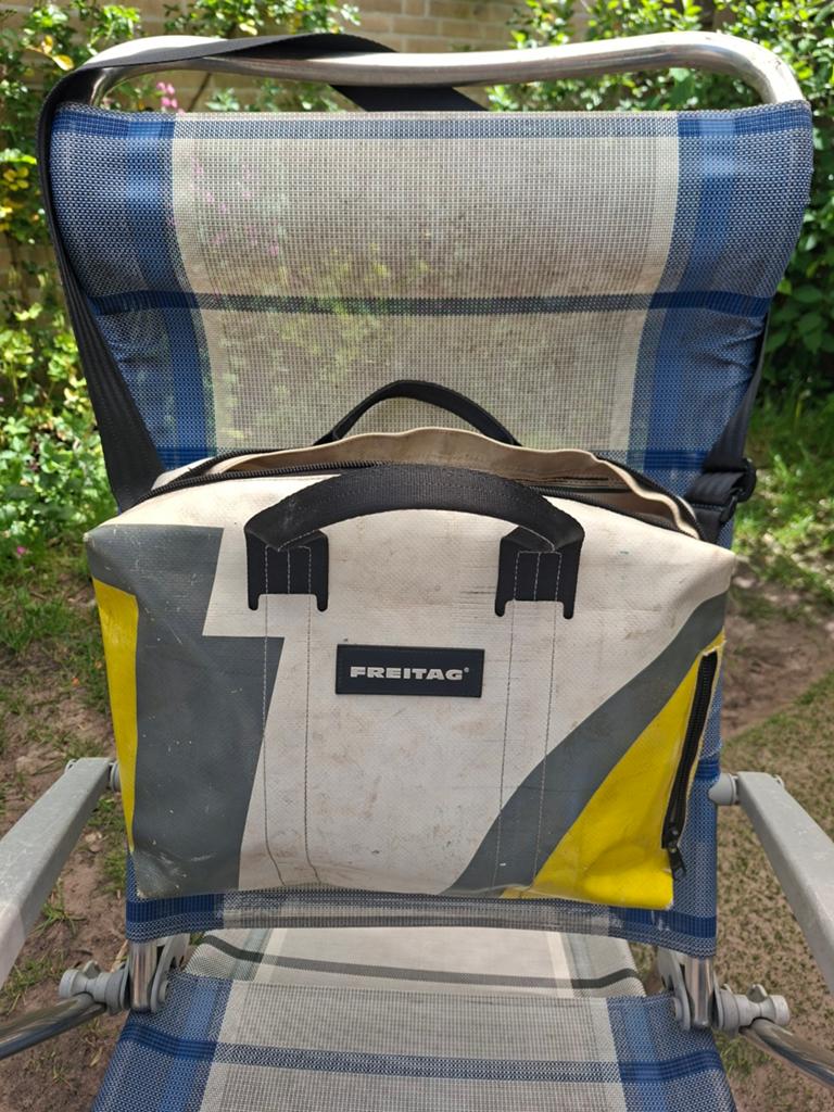 Freitag schoudertas laptoptas, Ophalen of Verzenden, Campingstoel