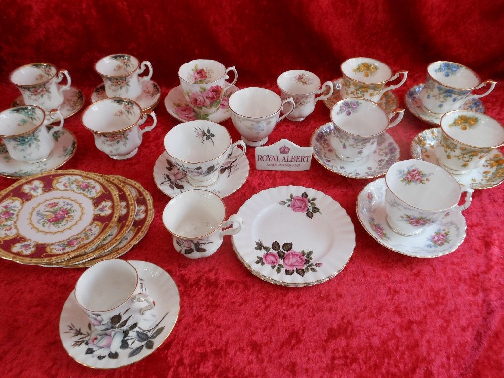 Restanten opruiming van Royal Albert, Gebruikt, Ophalen of Verzenden, Overige stijlen, Kop(pen) en/of Schotel(s)