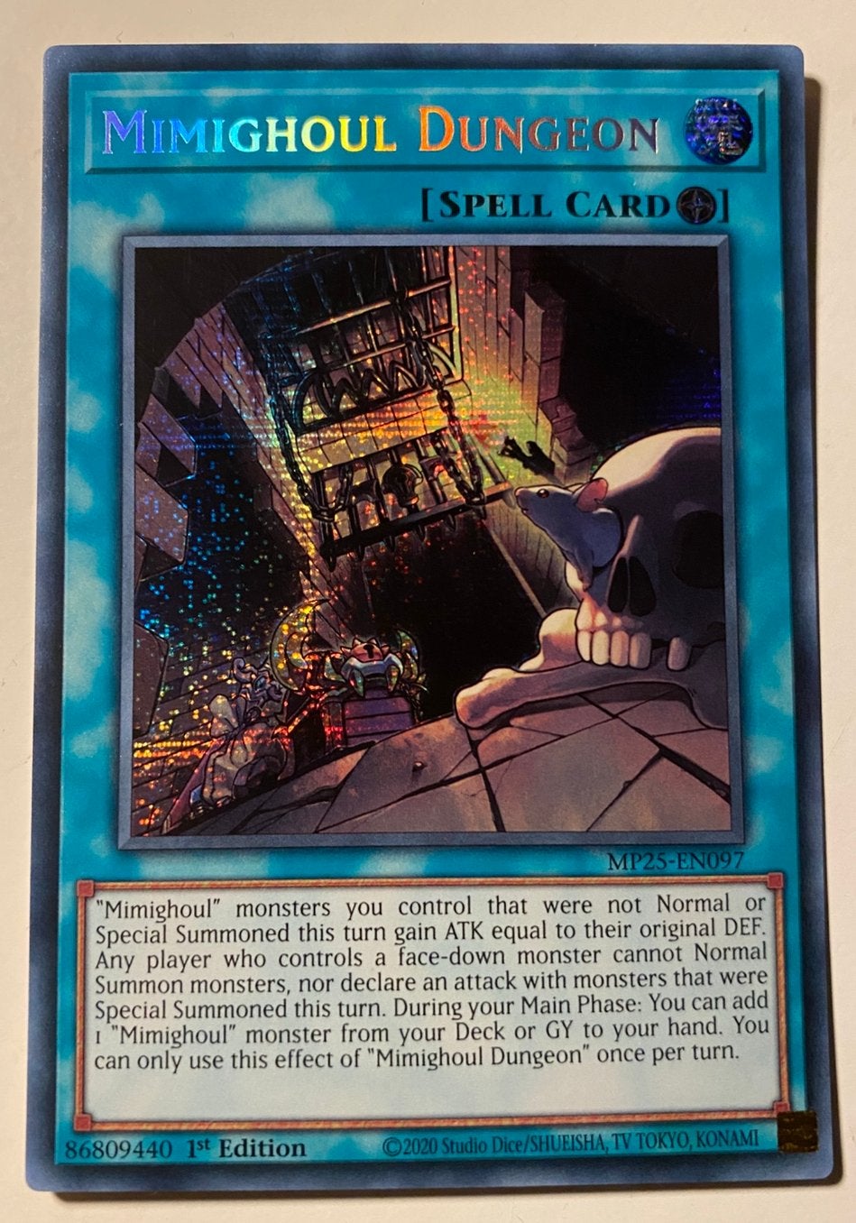 Yu-Gi-Oh! Mimighoul Dungeon MP25 1st Edition !, Ophalen of Verzenden, Zo goed als nieuw, Losse kaart, Foil