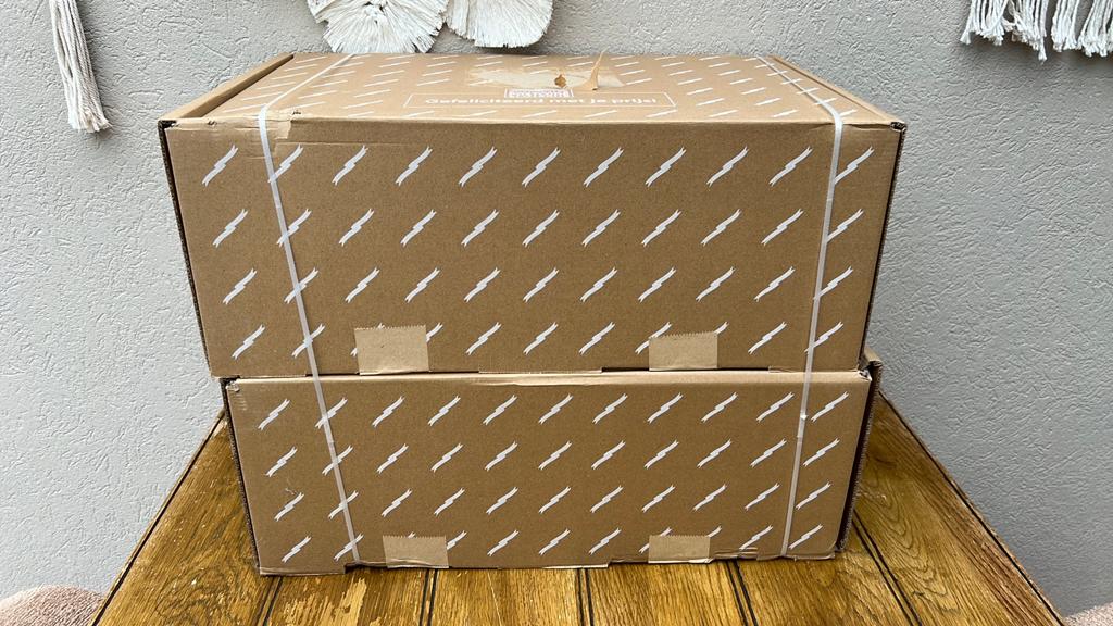 2x Postcodeloterij koffer NIEUW in doos, Wieltjes, 50 tot 60 cm, Hard kunststof, Verzenden