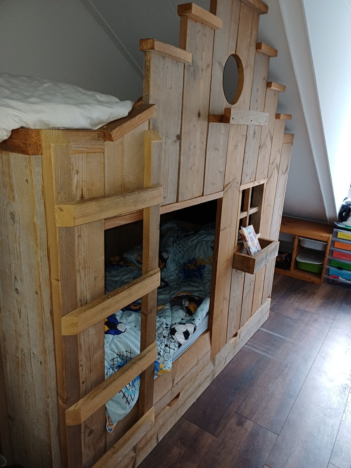Steigerhouten Stapelbed met Bureau en Kasten - Goede Staat, Ophalen of Verzenden
