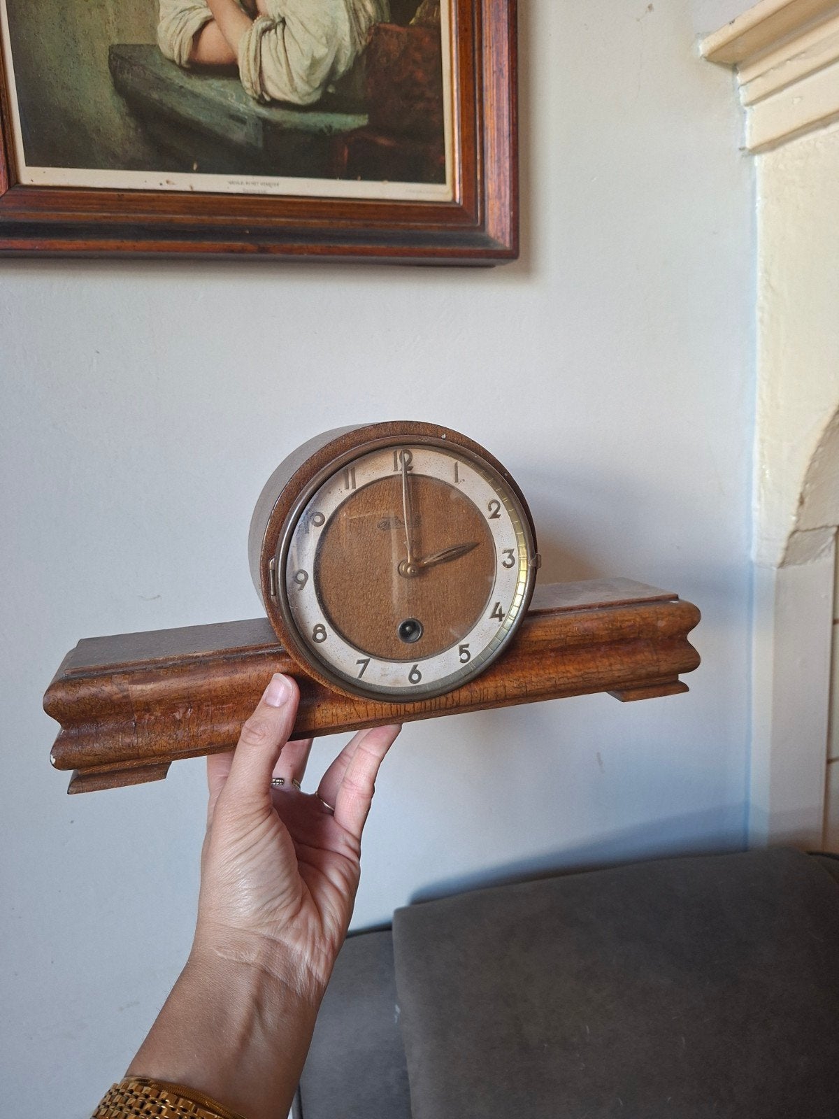 Antieke houten tafelklok met ronde wijzerplaat, Antiek en Kunst, Ophalen