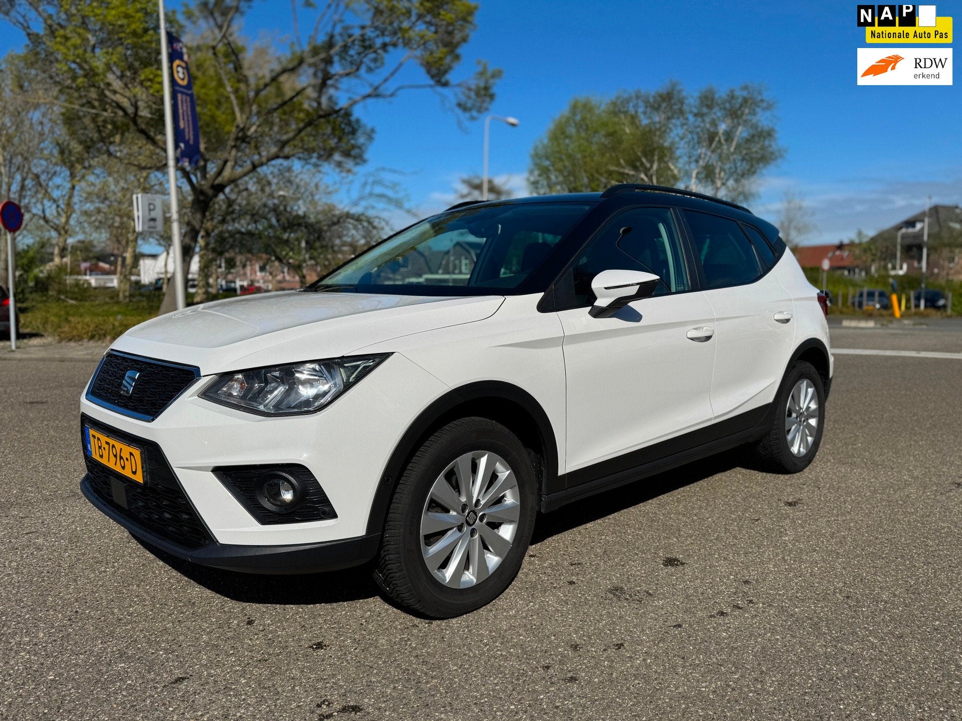 Seat Arona 1.0 TSI Style Business Intense / airco / cruise.c, Auto's, Voorwielaandrijving, Dealer onderhouden, Gebruikt, Origineel Nederlands