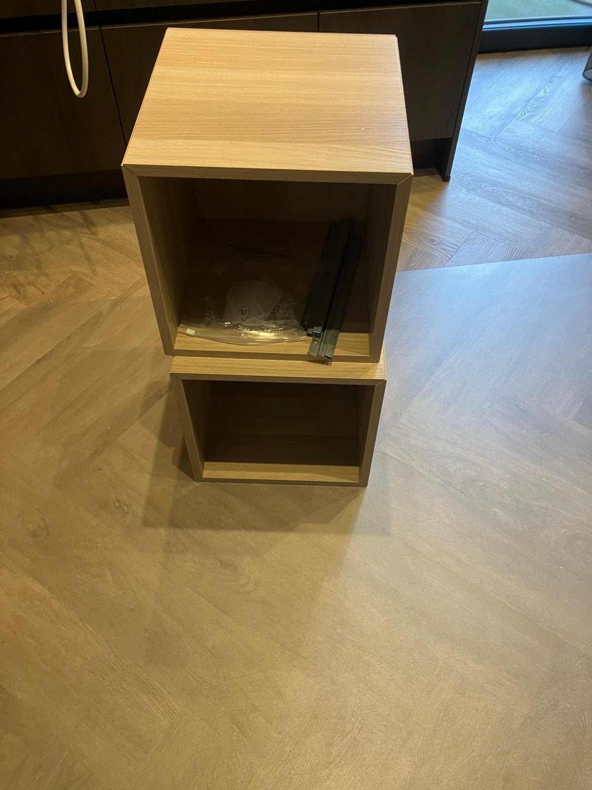 IKEA Eket Kastje - Eiken Effect, Ophalen, Zo goed als nieuw