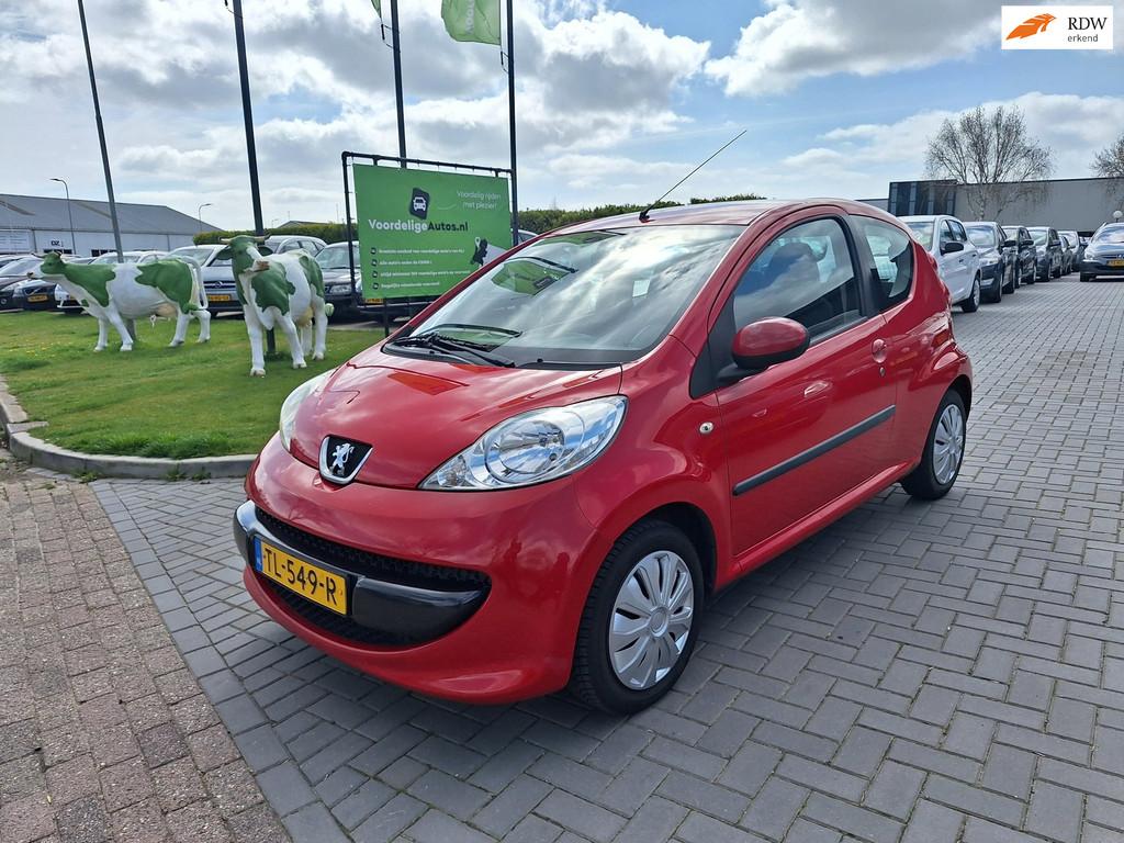 Peugeot 107 1.0-12V XR / Keurig ondeehouden / APK september, Auto's, Voorwielaandrijving, 765 kg, 4 stoelen, 68 pk