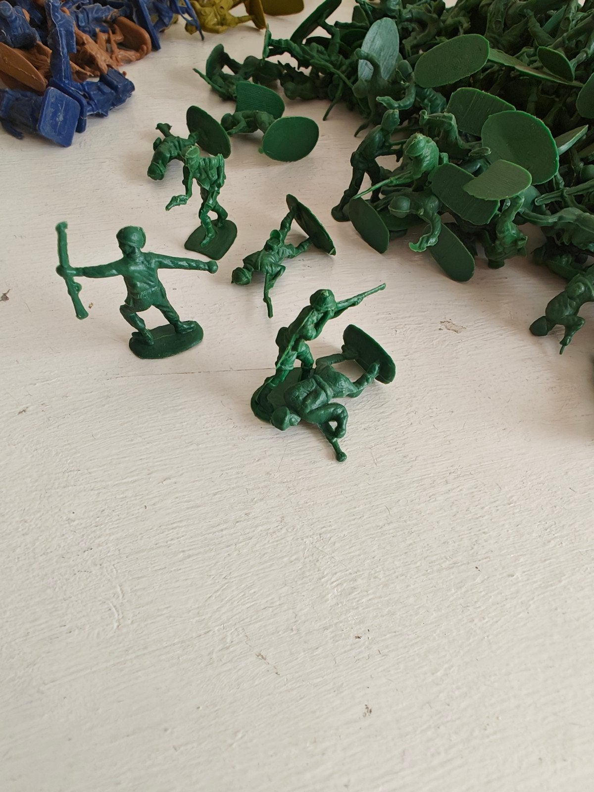 Grote partij plastic soldaatjes - diverse kleuren, Ophalen of Verzenden, Gebruikt