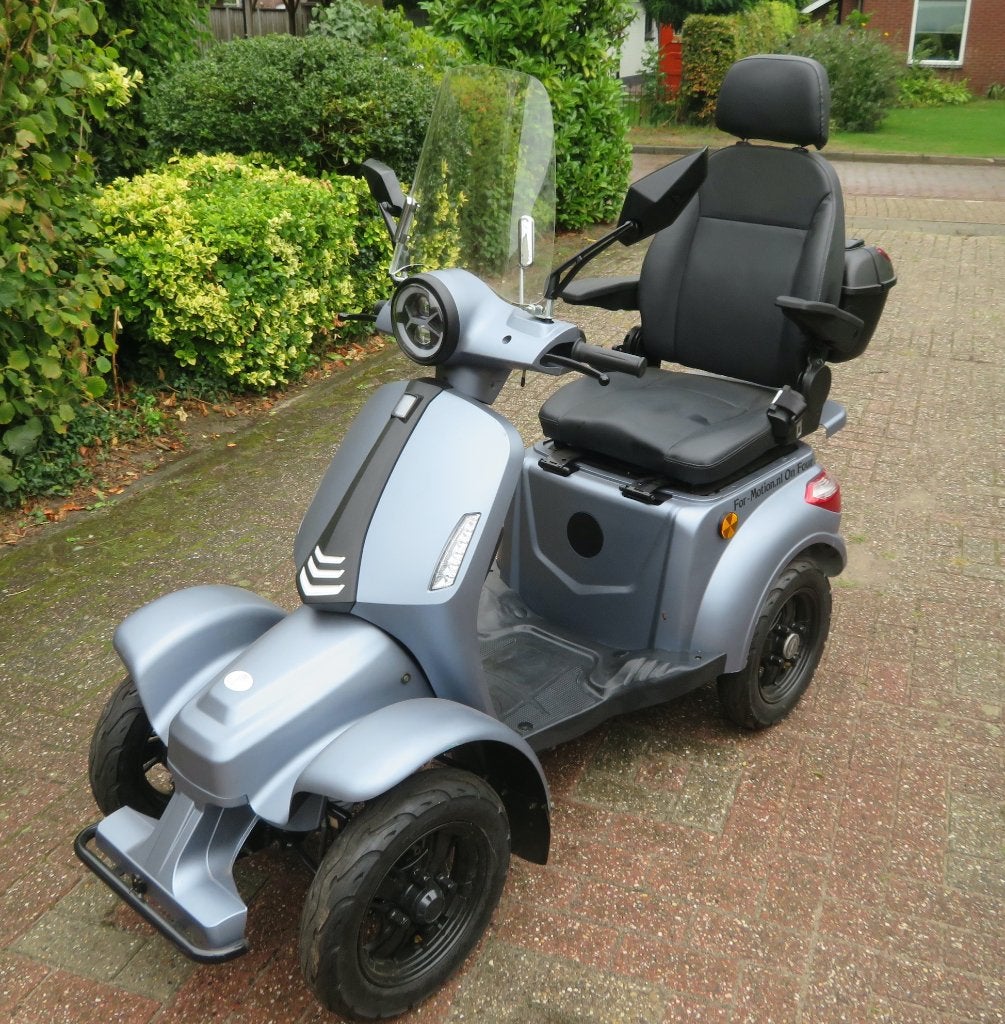 Scootmobiel For motion on Four T zgan, Diversen, Overige merken, Ophalen of Verzenden, Zo goed als nieuw, 16 km/u of meer