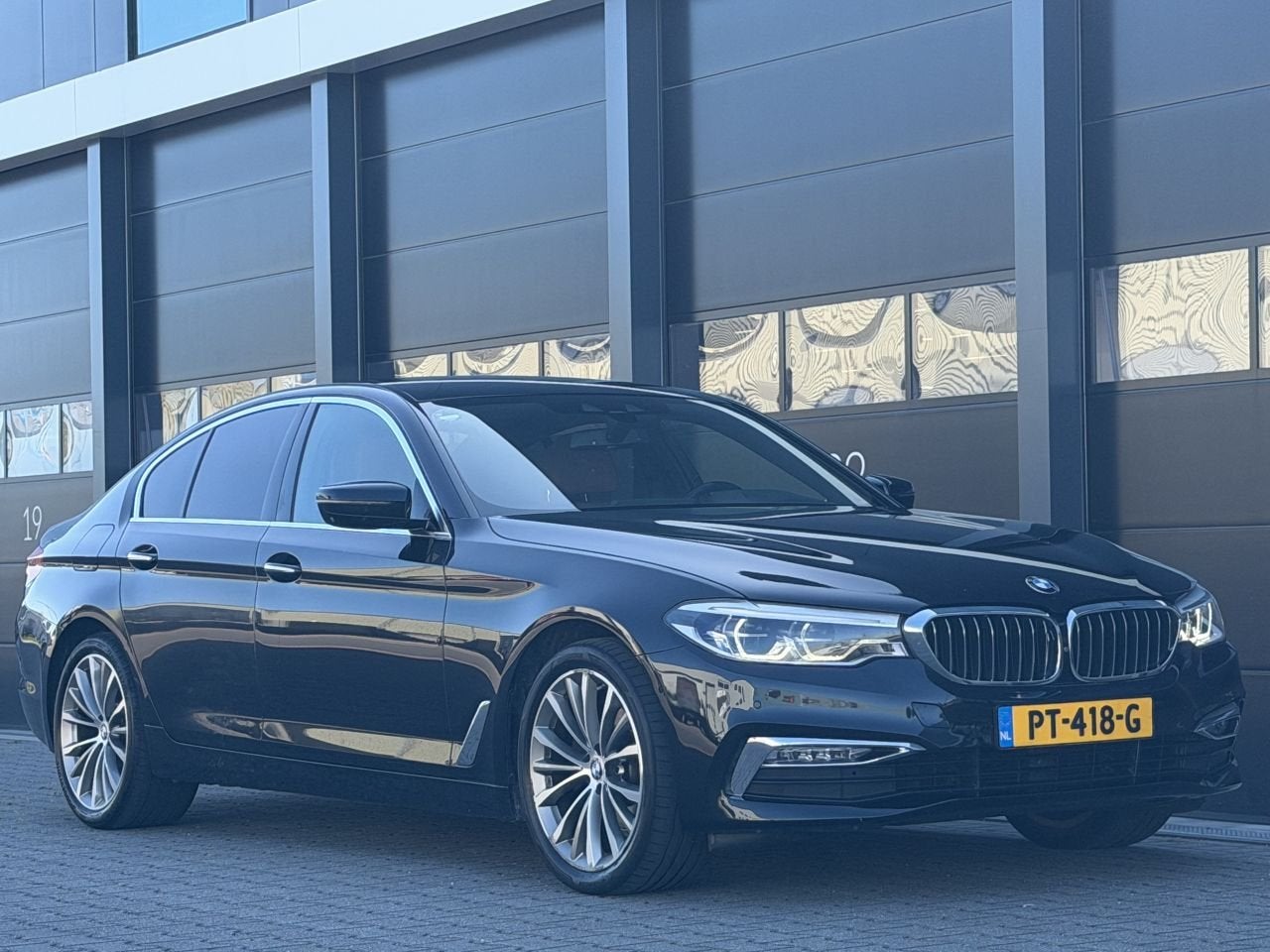 BMW 5 Serie 520d High Executive Head-Up Camera Leer, Automaat, 1995 cc, Euro 6, 190 pk