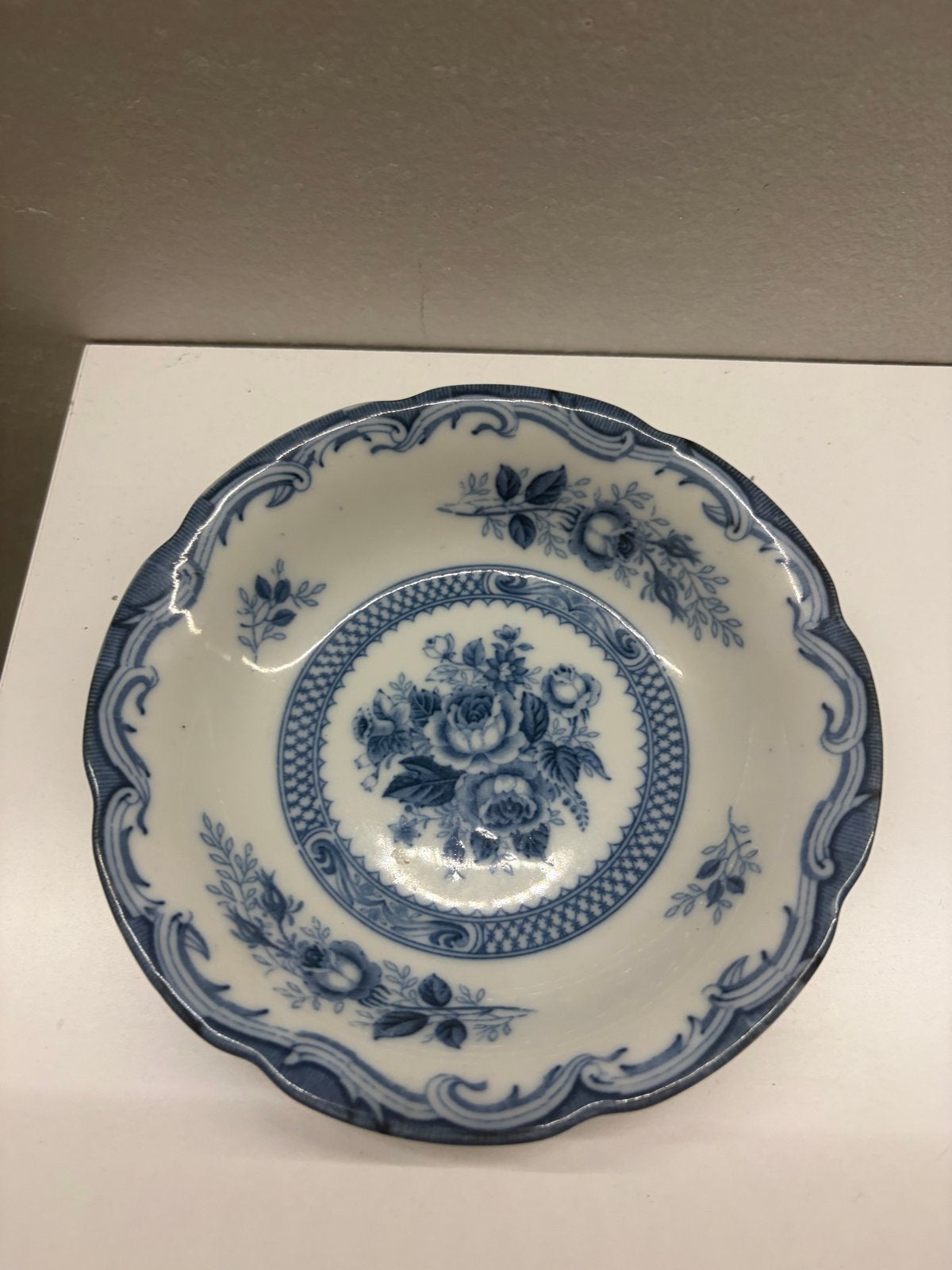 Antieke 'Blue Rose' FineChina, Ophalen