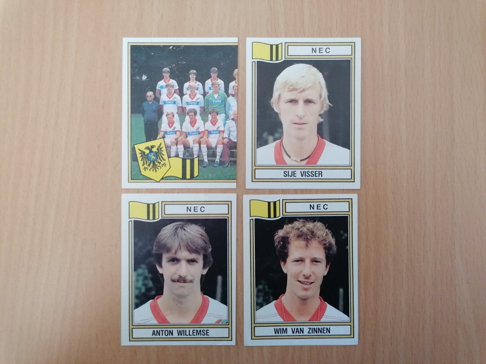 Panini Voetbal 83 NEC 4x., Ophalen of Verzenden, Zo goed als nieuw, Sticker