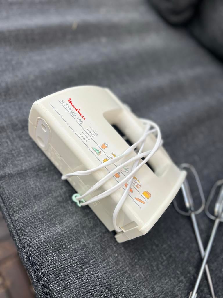 Moulinex Supermix 160 Handmixer - Vintage en Functioneel, Minder dan 1 liter, Ophalen of Verzenden, Zo goed als nieuw, 1 snelheid