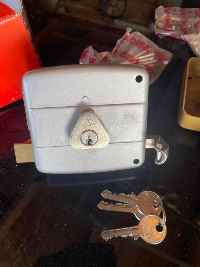 CISA Deurslot met sleutels - Nieuw in verpakking, Ophalen of Verzenden, Nieuw, IJzer, Slot
